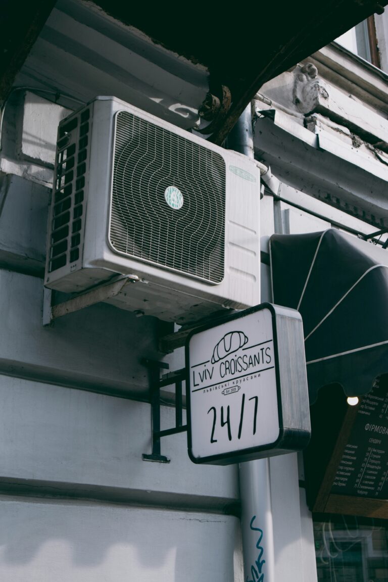 Best Software and AI Tools for HVAC Technicians in 2026