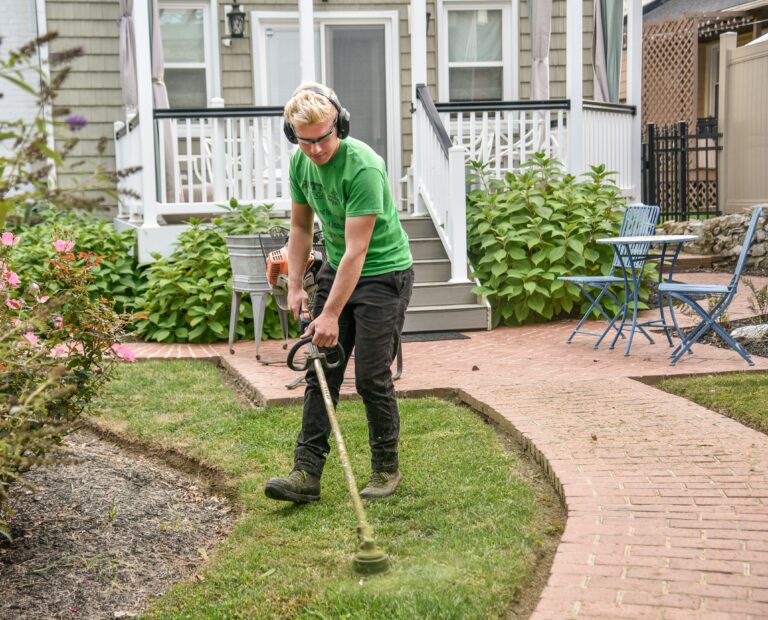 Best Landscape Scheduling Apps for Lawn Care Businesses in 2026