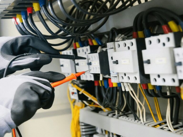 Best AI Tools for Electrical Contractors to Win More Commercial Bids in 2026